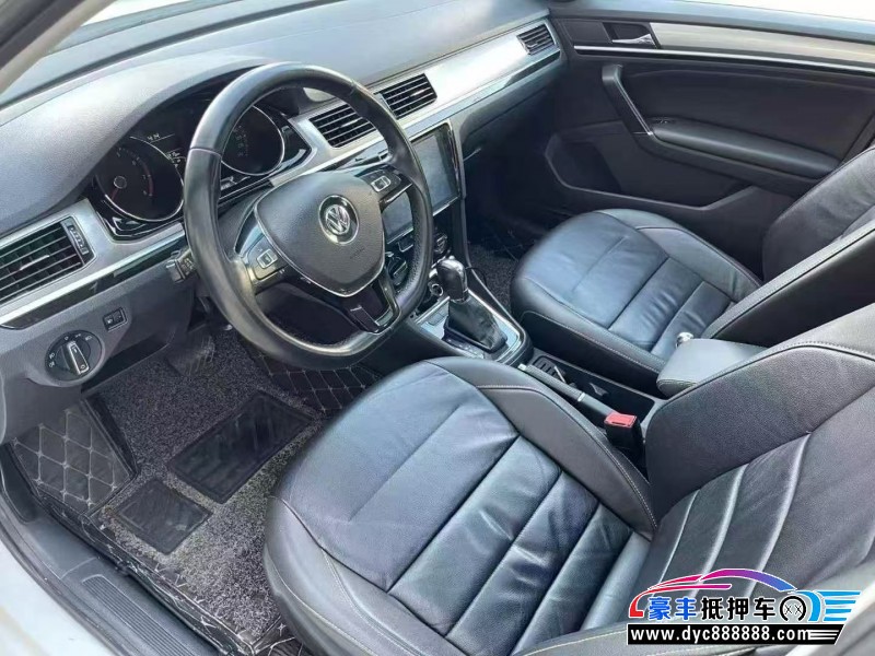 18年大众宝来轿车抵押车出售