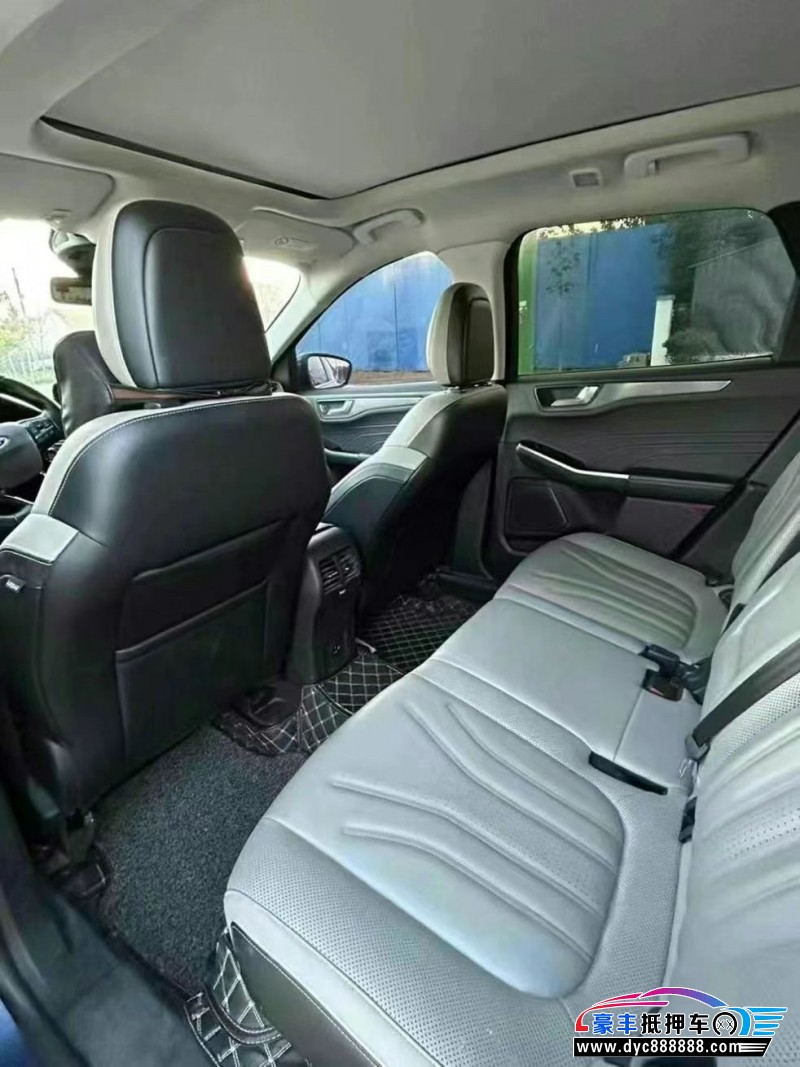 21年福特锐际轿车抵押车出售