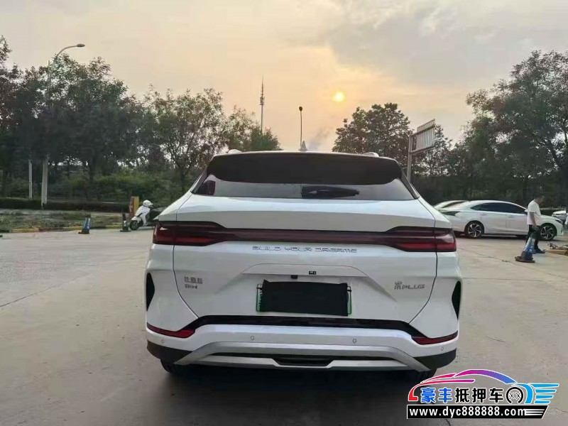 24年比亚迪宋轿车抵押车出售