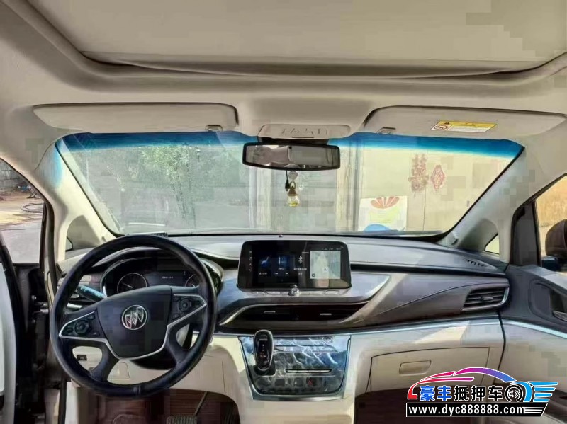 20年别克GL8轿车抵押车出售