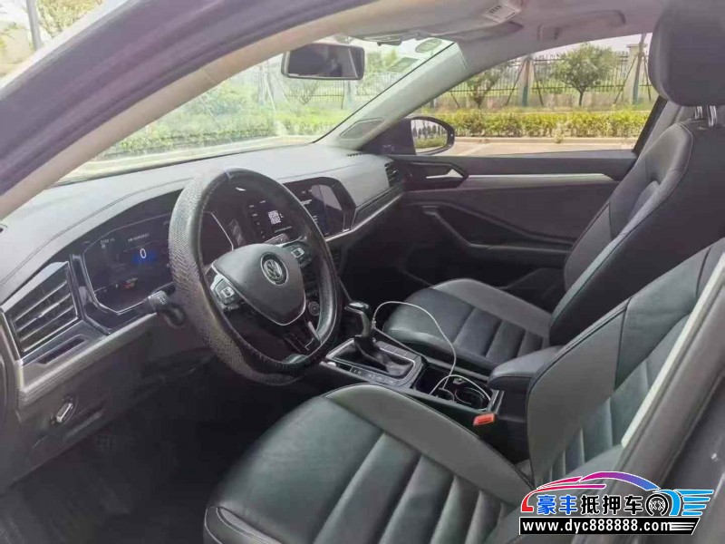 20年大众速腾轿车抵押车出售