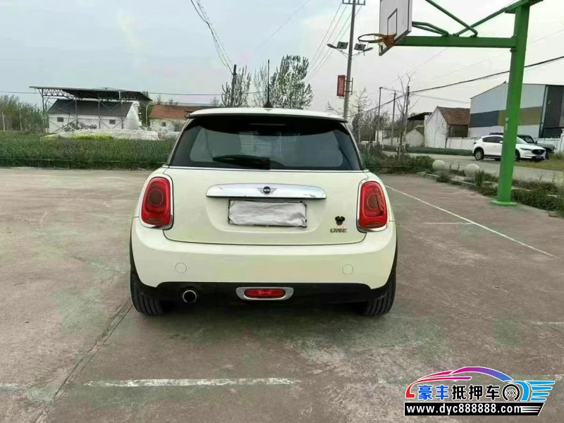 20年宝马MINI轿车抵押车出售