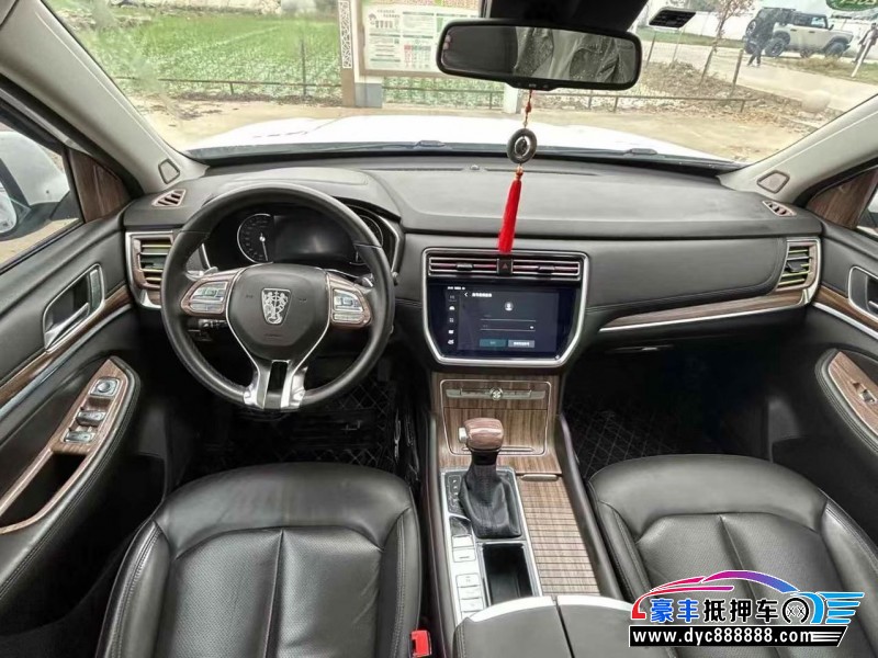 19年荣威RX8轿车抵押车出售