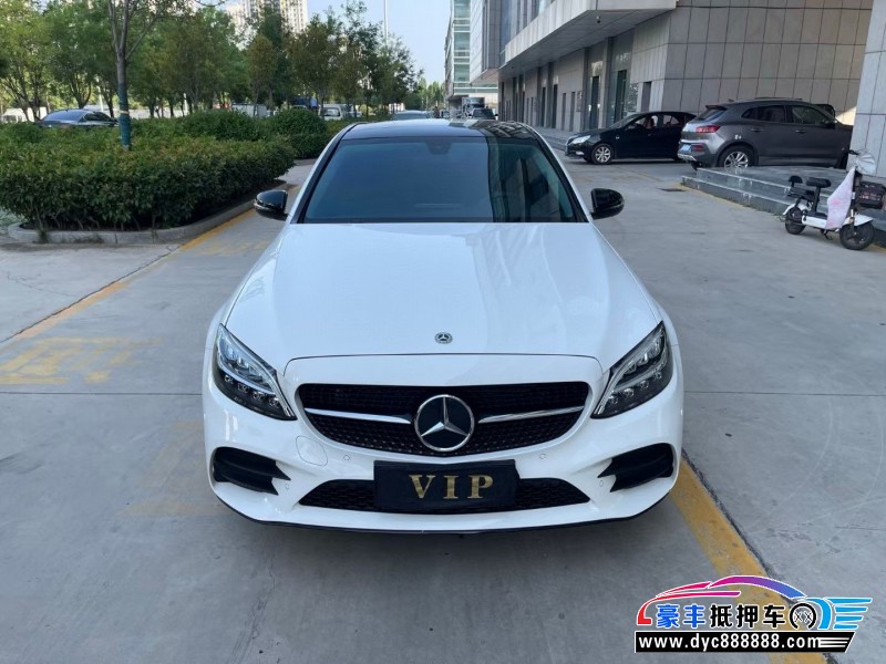 21年奔驰C轿车抵押车出售