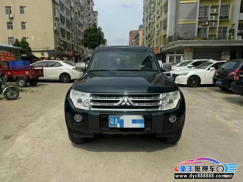 11年三菱帕杰罗轿车抵押车出售