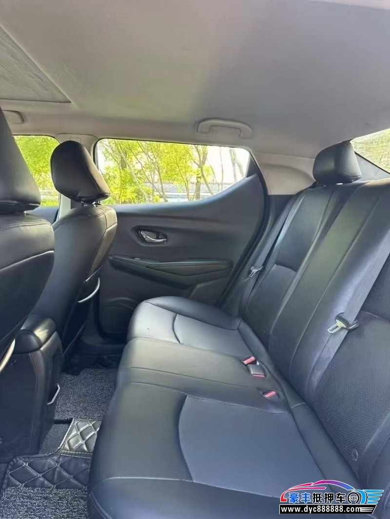 20年日产蓝鸟轿车抵押车出售