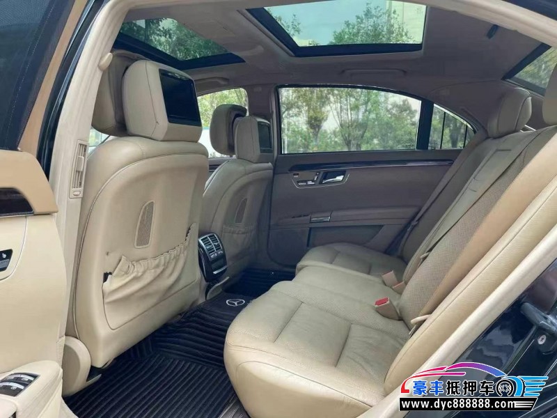 10年奔驰S轿车抵押车出售