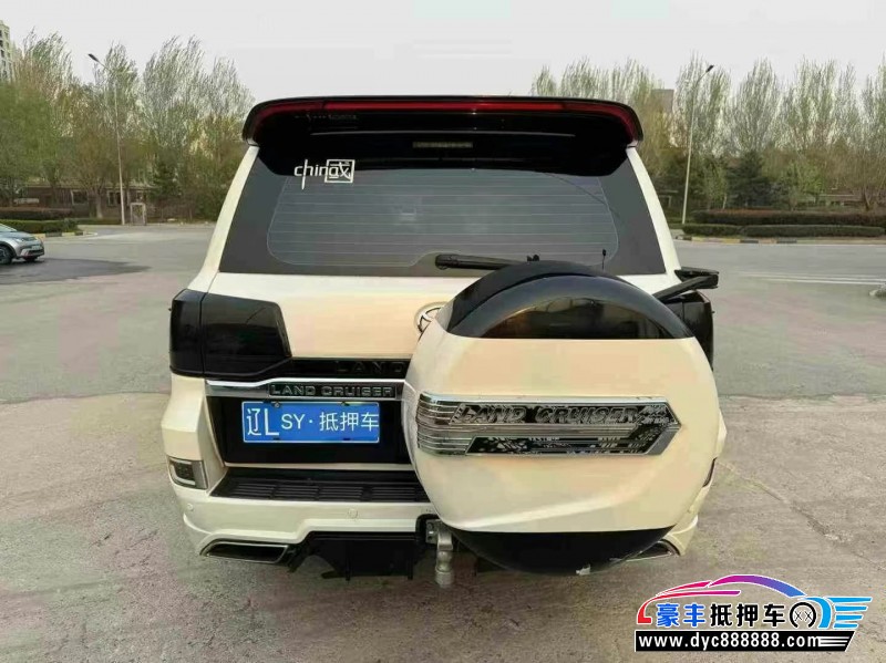 12年丰田兰德酷路泽（陆巡）轿车抵押车出售