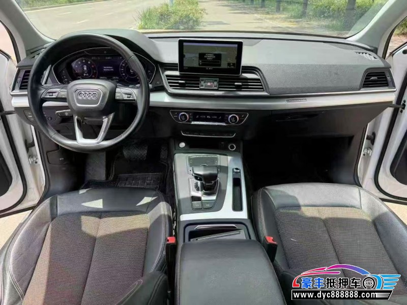 19年奥迪Q5轿车抵押车出售