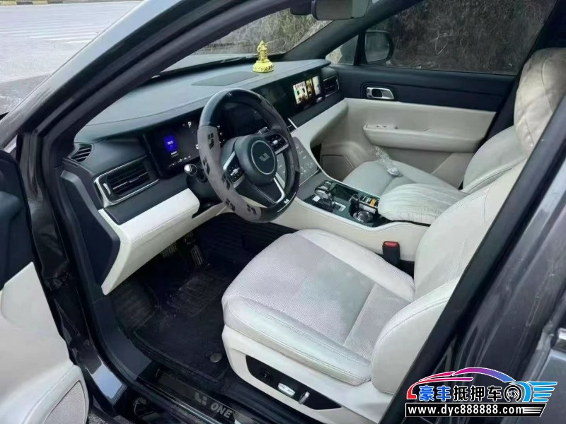 22年理想ONE轿车抵押车出售