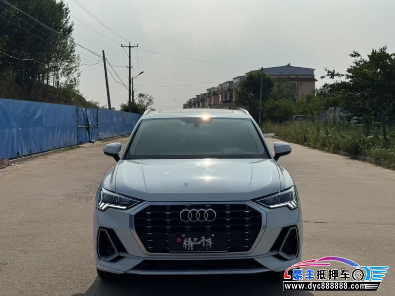 抵押车出售23年奥迪Q3SUV