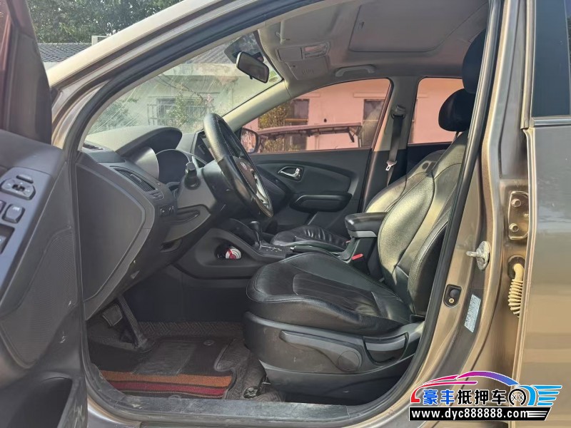 16年现代ix35SUV抵押车出售