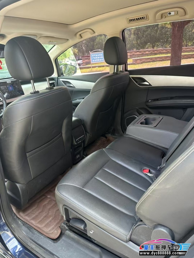 22年比亚迪宋轿车抵押车出售