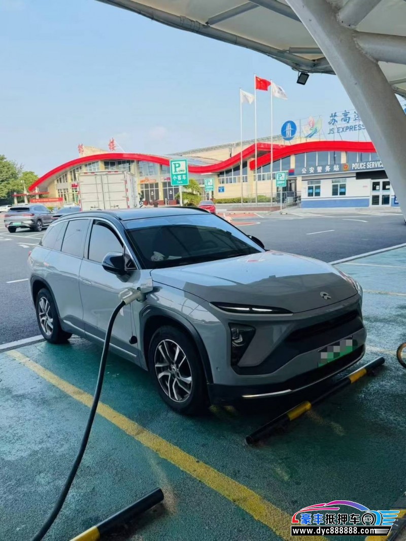 22年蔚来ES6轿车抵押车出售