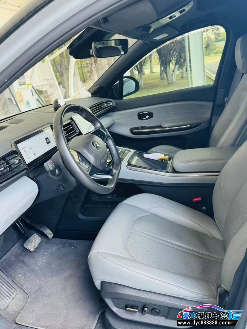 22年蔚来ES6轿车抵押车出售