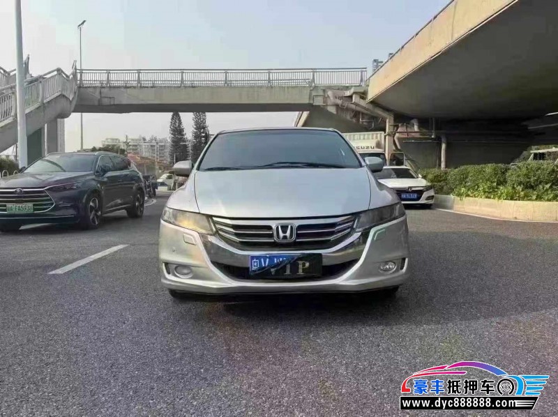 抵押车出售14年本田奥德赛轿车