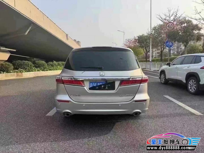 14年本田奥德赛轿车抵押车出售
