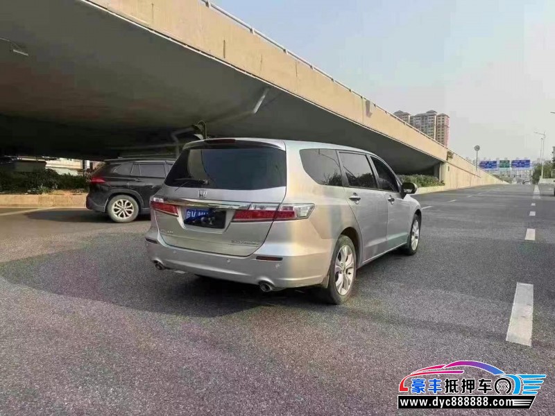 14年本田奥德赛轿车抵押车出售