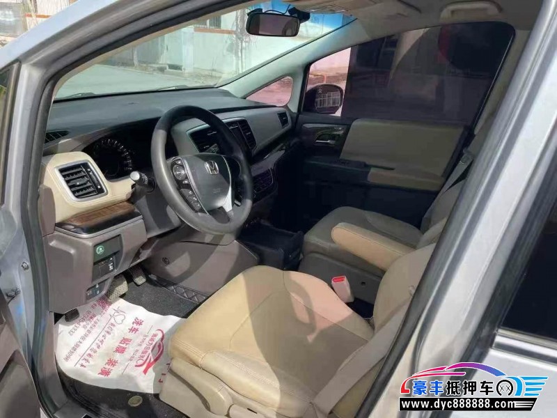 16年本田奥德赛轿车抵押车出售