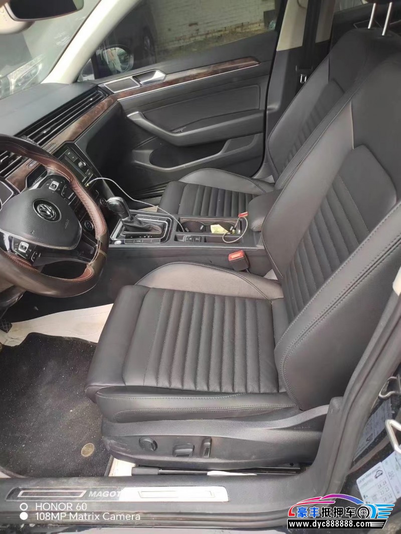 18年大众迈腾轿车抵押车出售