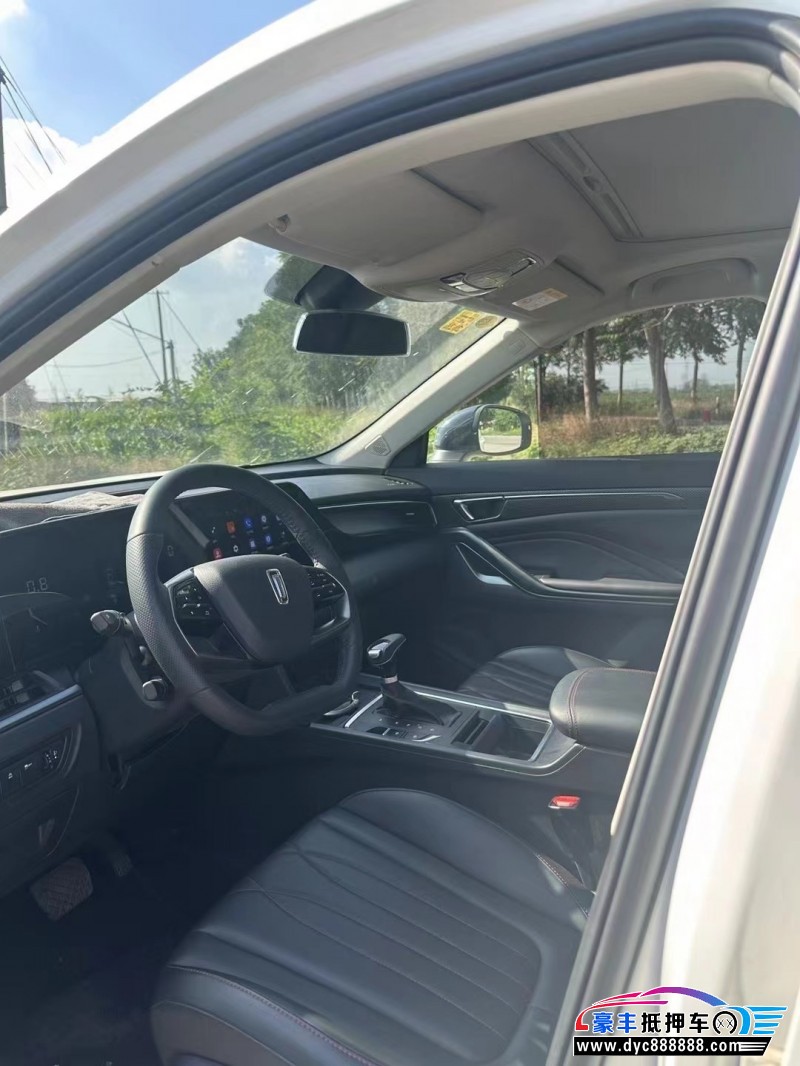 24年奔腾T55轿车抵押车出售