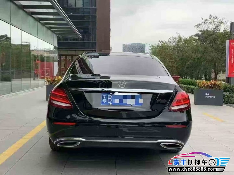 18年奔驰E轿车抵押车出售