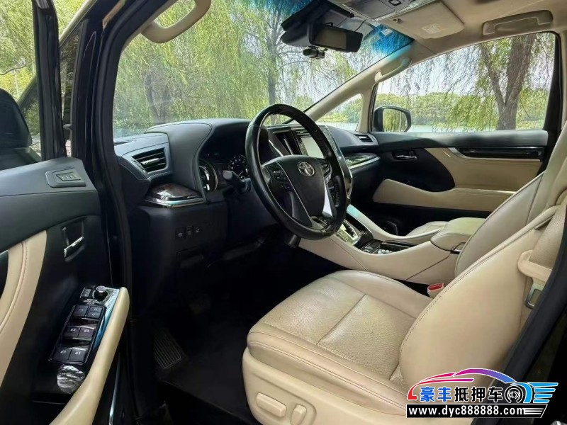 20年丰田埃尔法MPV抵押车出售