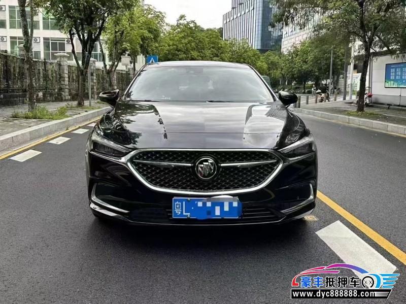 抵押车出售21年别克君越轿车