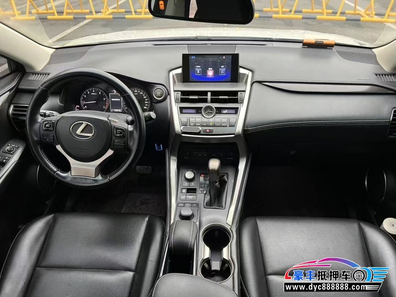 15年雷克萨斯NX轿车抵押车出售