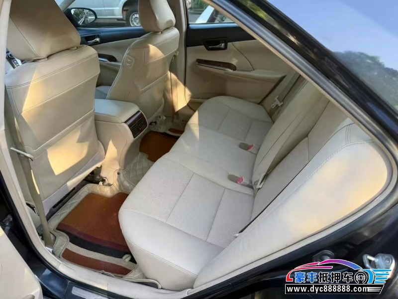 14年丰田凯美瑞轿车抵押车出售