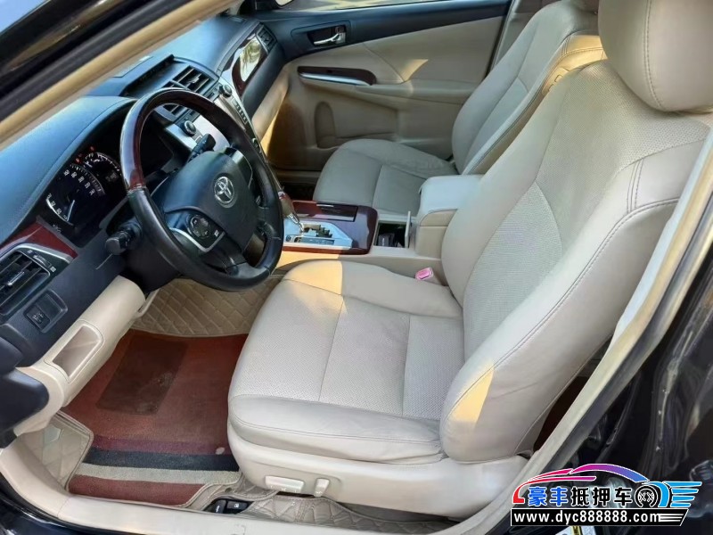 14年丰田凯美瑞轿车抵押车出售