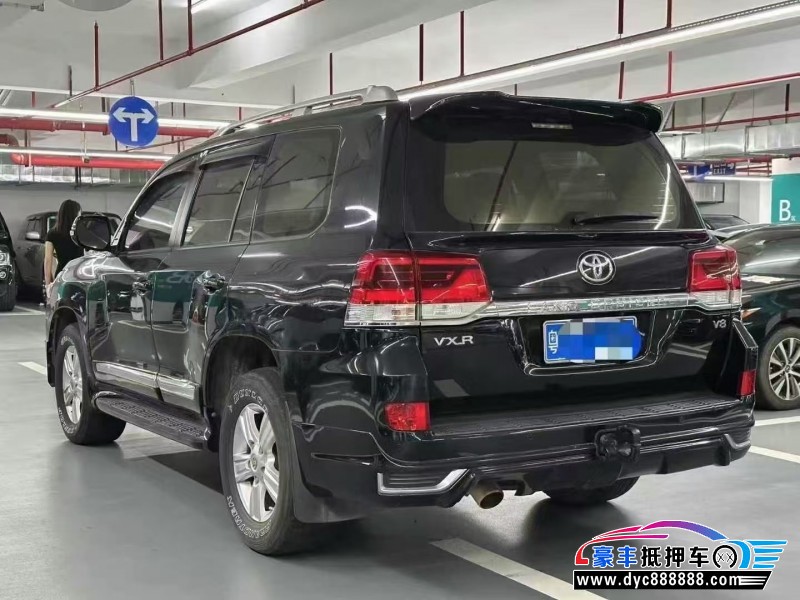 16年丰田兰德酷路泽（陆巡）轿车抵押车出售