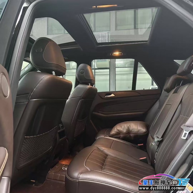 17年奔驰GLE轿车抵押车出售