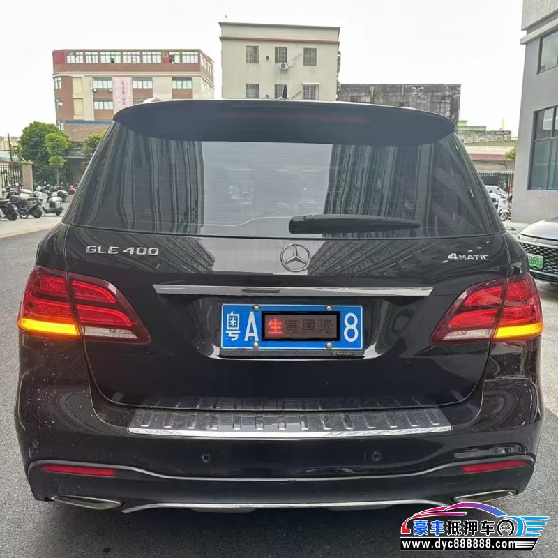 17年奔驰GLE轿车抵押车出售