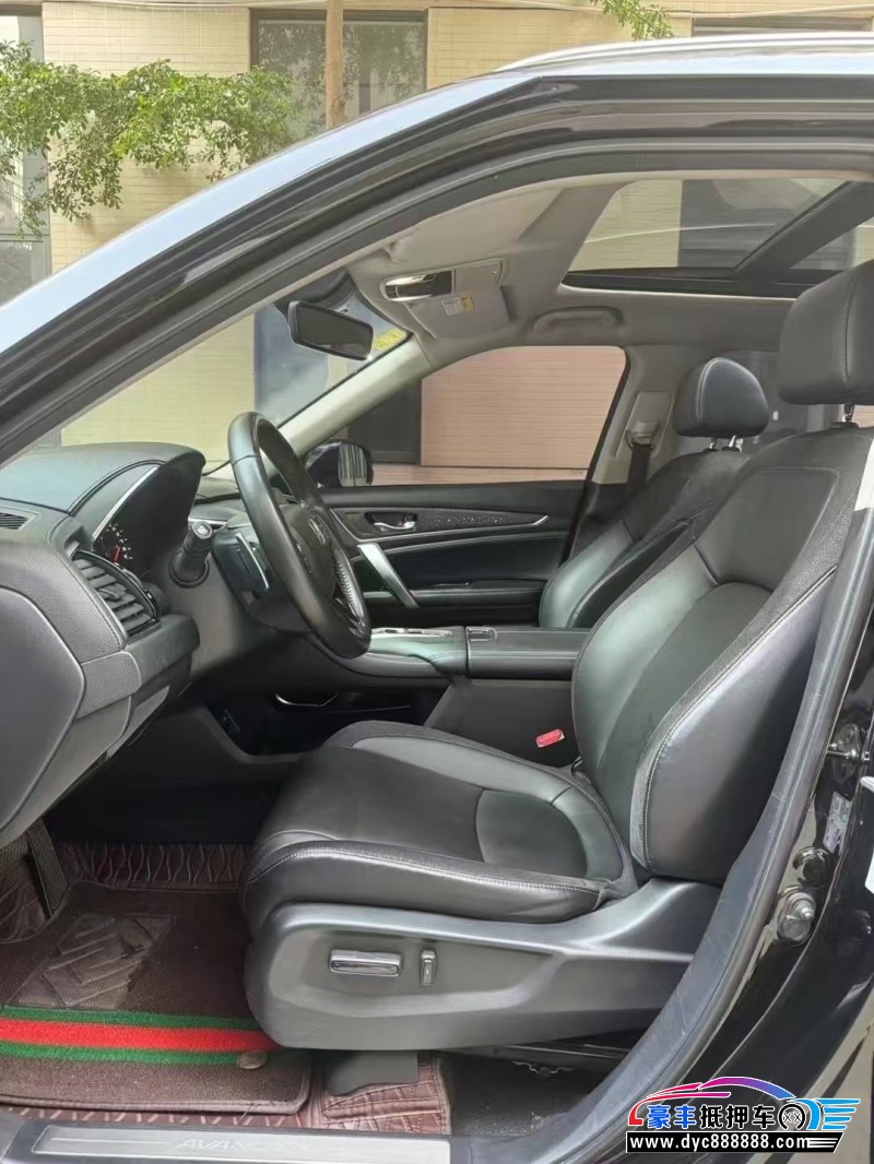 18年本田冠道轿车抵押车出售