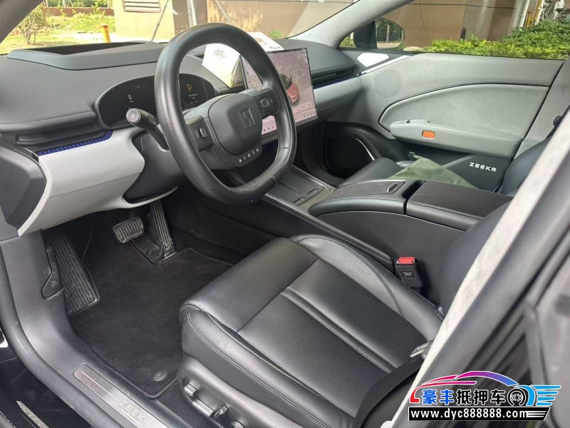 24年极氪007轿车抵押车出售