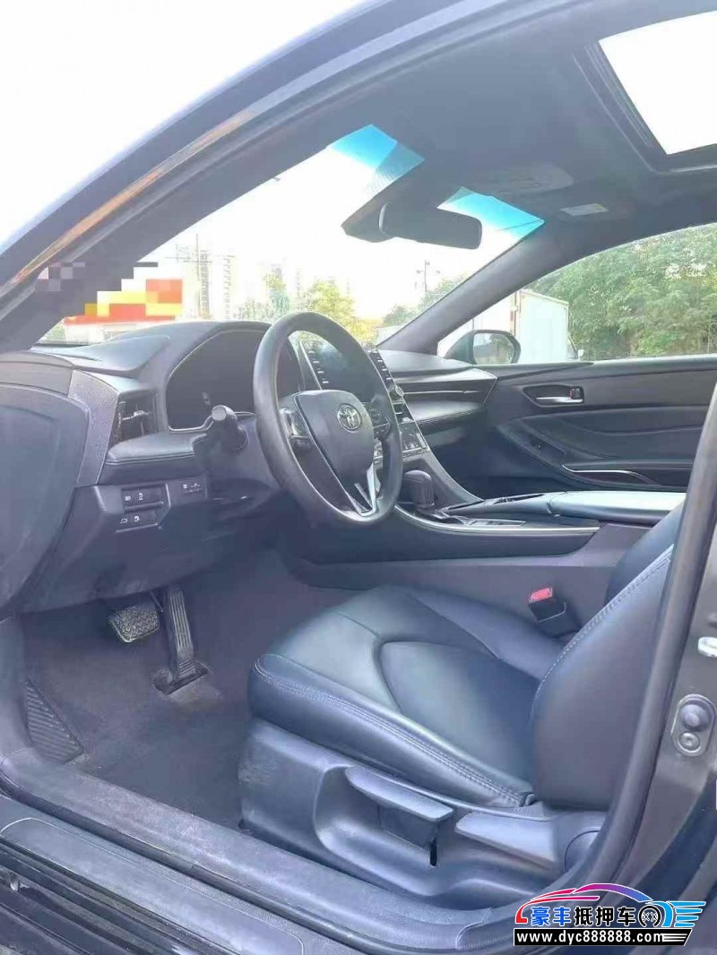 22年丰田亚洲龙轿车抵押车出售