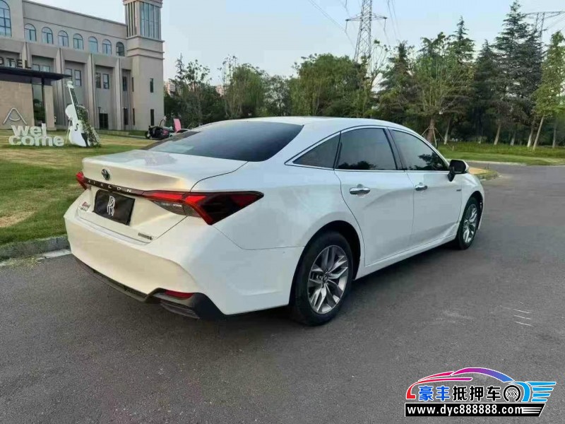 22年丰田亚洲龙轿车抵押车出售