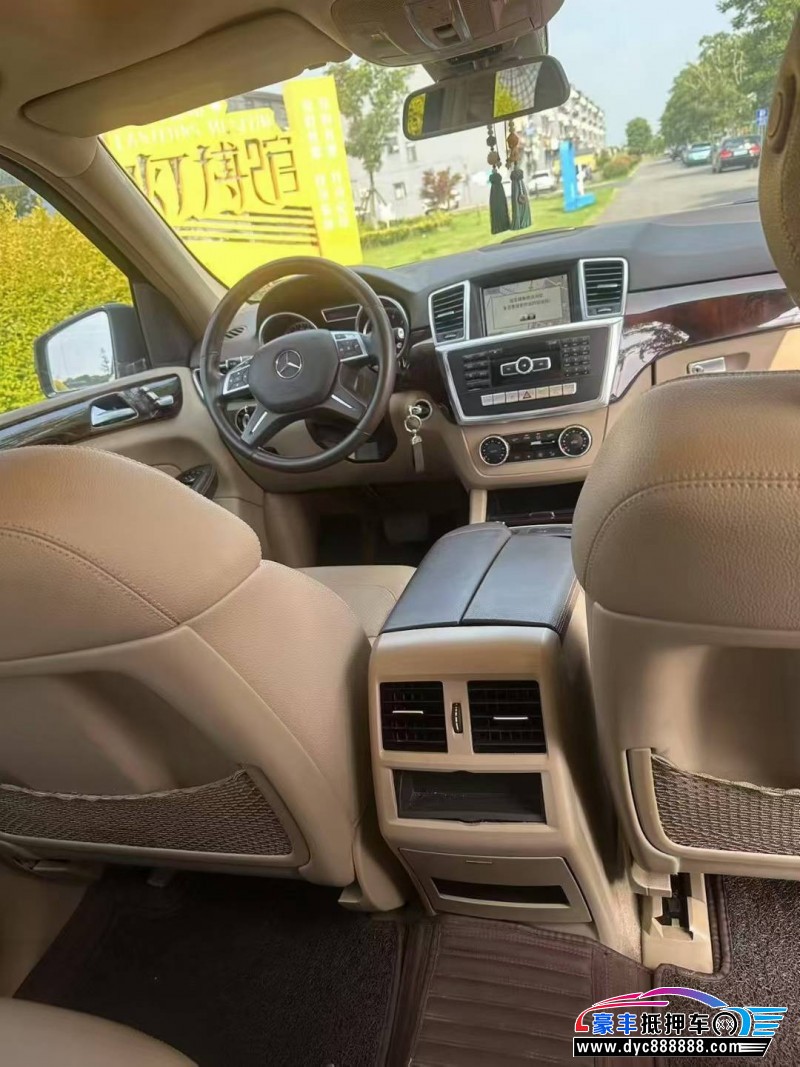 15年奔驰MLSUV抵押车出售