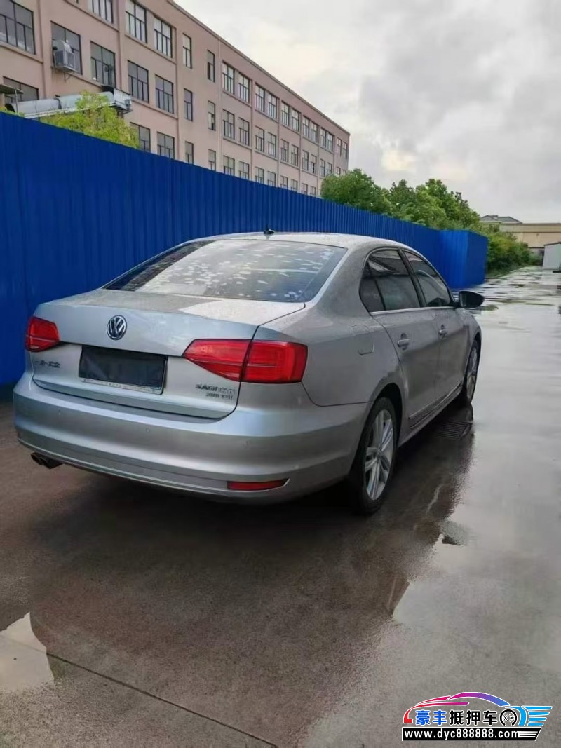 16年大众速腾轿车抵押车出售