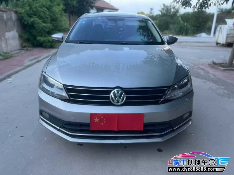 抵押车出售16年大众速腾轿车