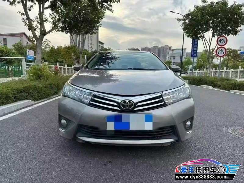 抵押车出售18年丰田卡罗拉轿车