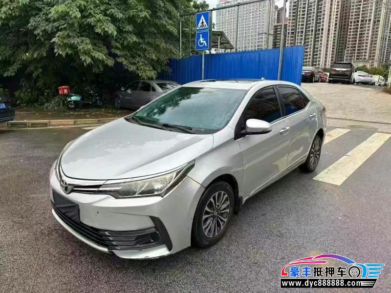 17年丰田卡罗拉轿车抵押车出售