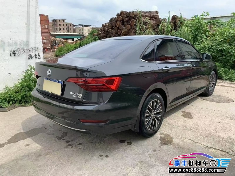 19年大众速腾轿车抵押车出售