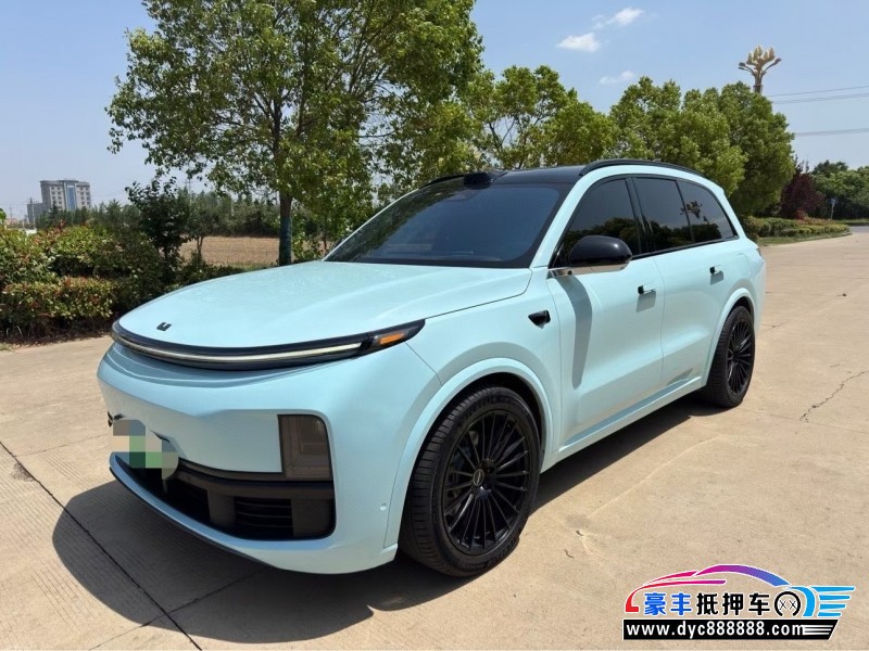 23年理想L8轿车抵押车出售