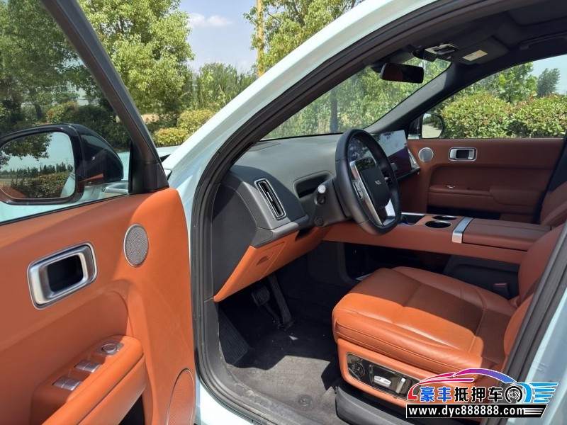 23年理想L8轿车抵押车出售