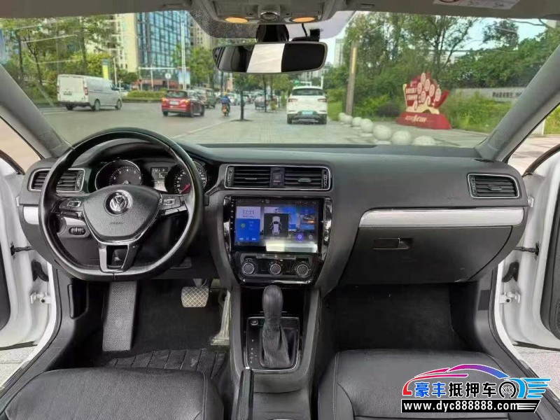 19年大众速腾轿车抵押车出售