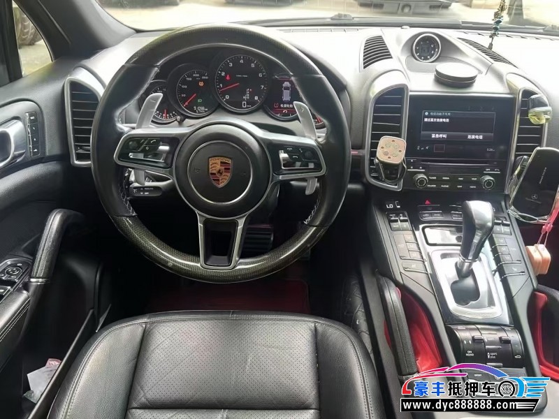 18年保时捷卡宴轿车抵押车出售