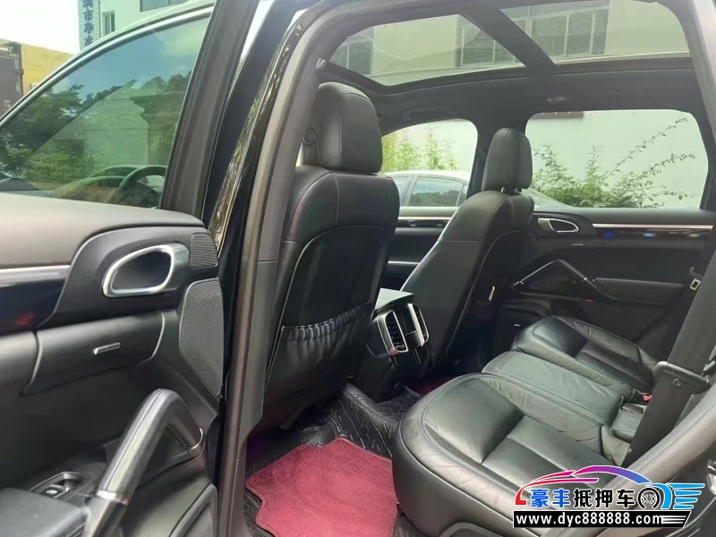 18年保时捷卡宴轿车抵押车出售