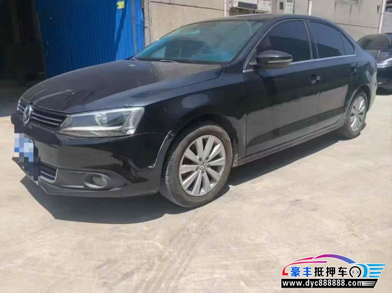 14年大众速腾轿车抵押车出售